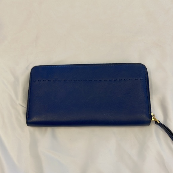 Tori Burch Full Size Leather Wallet. - Picture 2 of 3